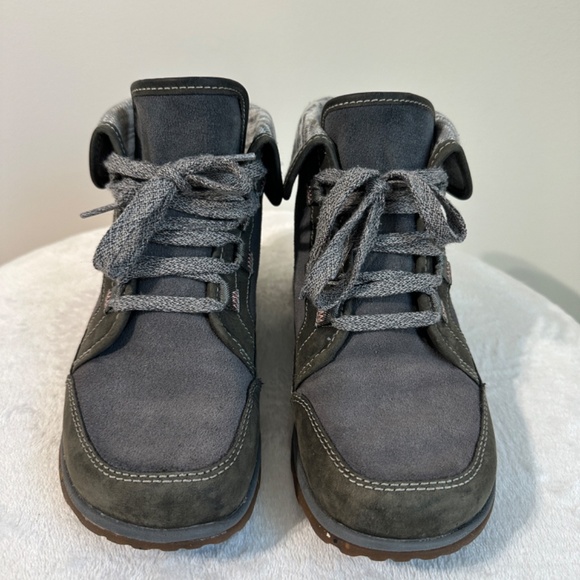 CHACO Women's Barbary Castlerock Grey Hiking Boots Sz 6 - Picture 3 of 8